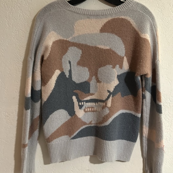 skull cashmere vneck sweater - Picture 7 of 7